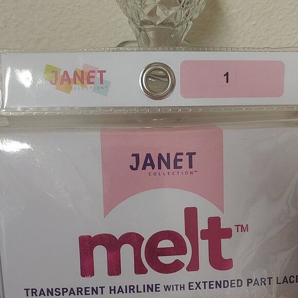 Janet Collection: Melt Edition HD Lace Wig: Teya (Color Available: 1) - Picture 13 of 14
